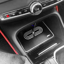 Load image into Gallery viewer, CarQiWireless Wireless Inductive Charging Pad for VOLVO XC40 Premium Momentum 2019