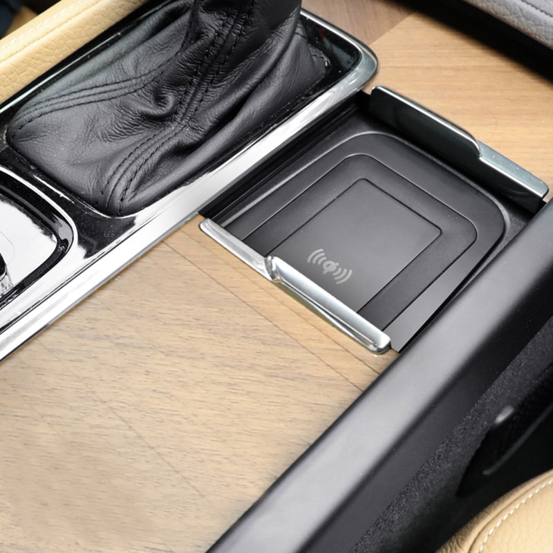 Wireless charger volvo shop xc60