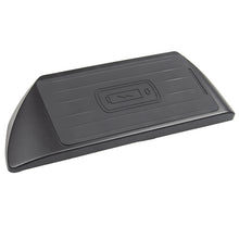 Load image into Gallery viewer, CarQiWireless Wireless Charger for Jeep Renegade 2018 2017 2016 2015