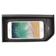 Load image into Gallery viewer, CarQiWireless Wireless Charger for Range Rover Evoque 2018 2017 2016 2015