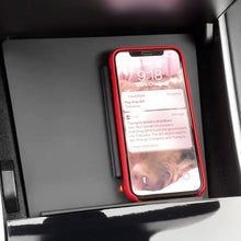 Load image into Gallery viewer, CarQiWireless Wireless Phone Charger for 2019-2017 Tesla Model 3, US Delivery