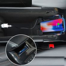 Load image into Gallery viewer, CarQiWireless Phone Charger for Cadillac XT4 2018 2019 2020